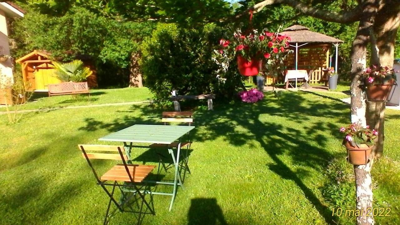 Le Clos Des Palombes Wifi Climatisation Saint-Pierre-du-Mont  Buitenkant foto
